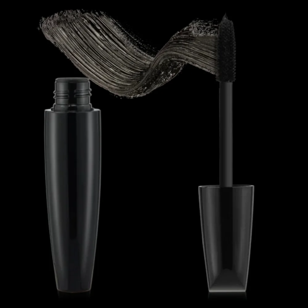Mascara - Picture 3 of 11